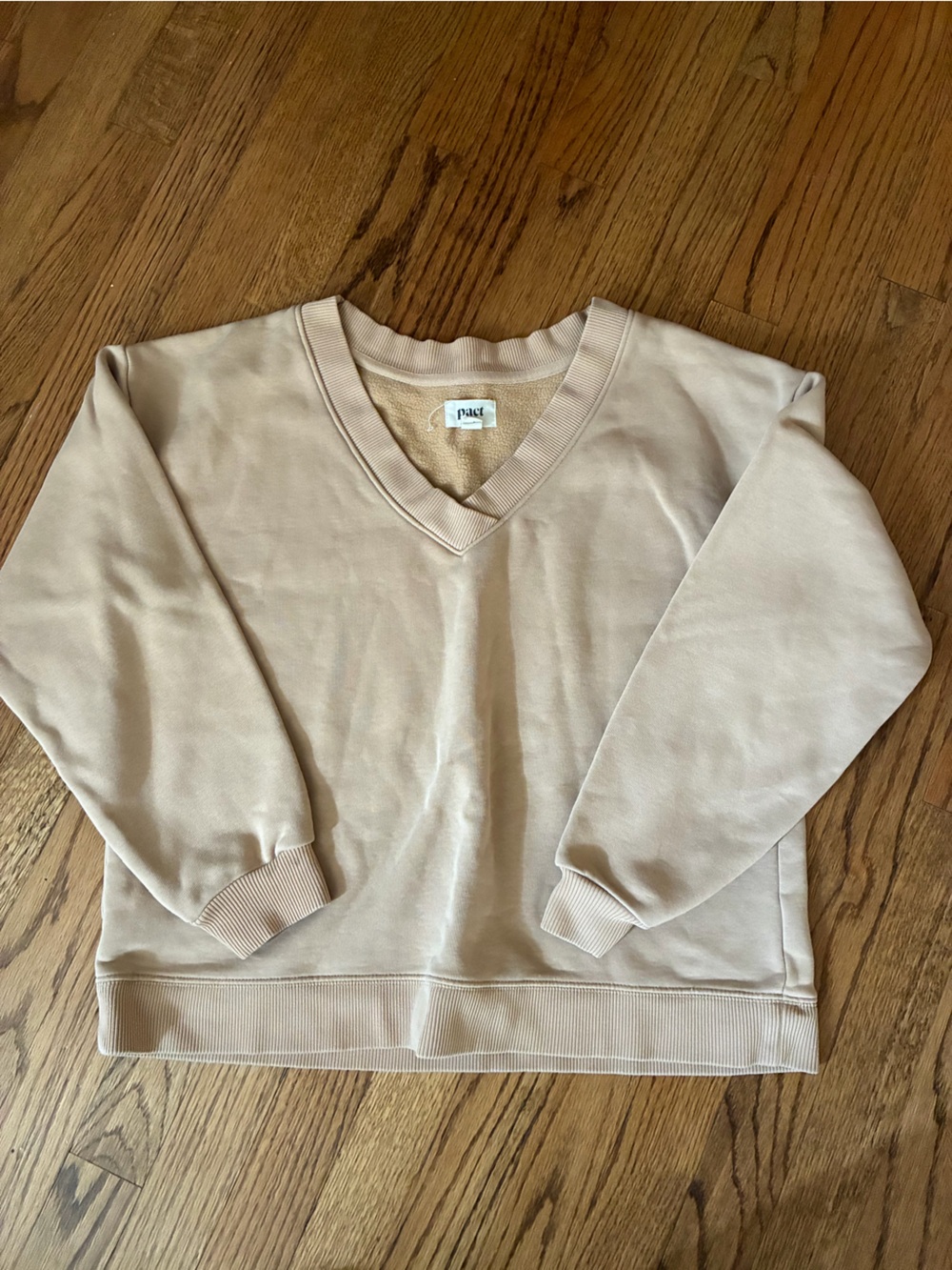 Pact courtside V-Neck Sweatshirt in Light Tan